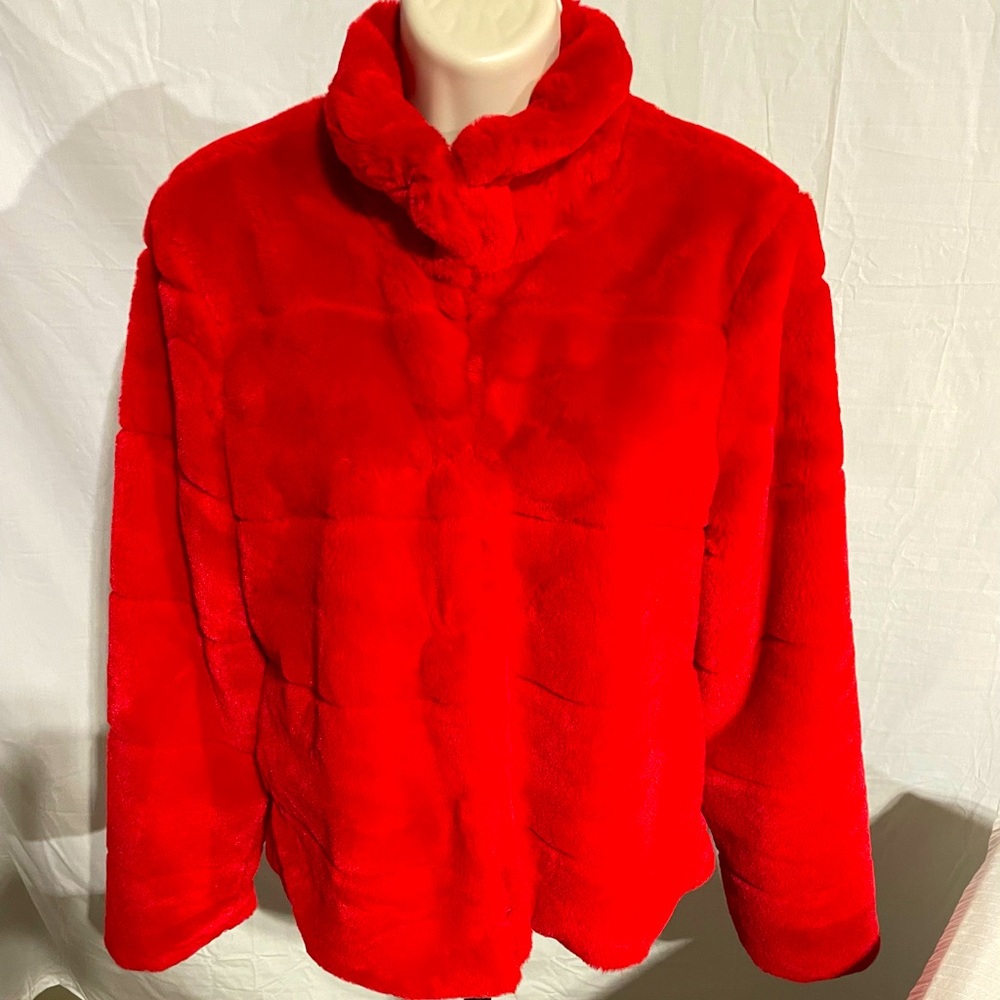 Woman’s Red Faux Fur Los Angeles Based Boutique Brand Sz Small